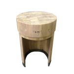 ceppo rotondo con base semicircolare